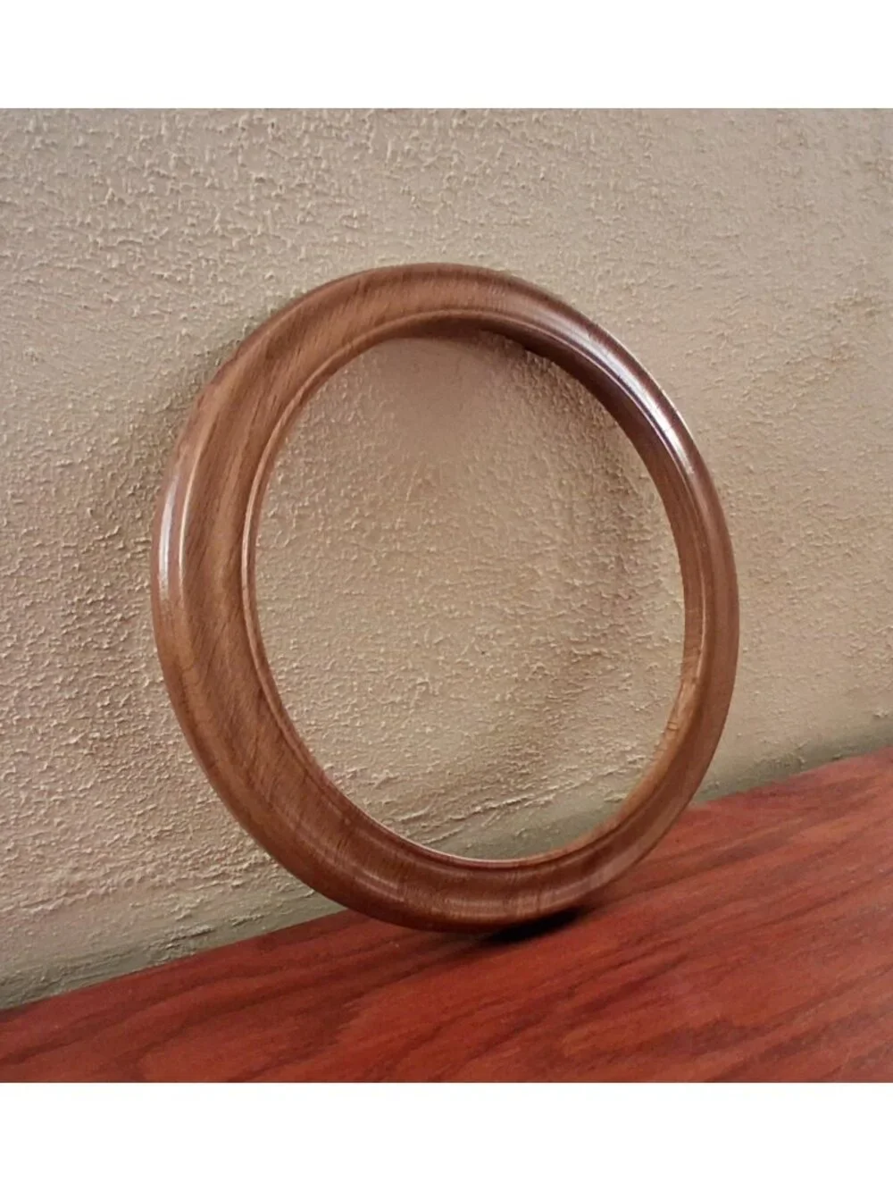 Frame Van Hygan & Smythe Round Wood For Collector Plate or Blonde Oak Holds 8